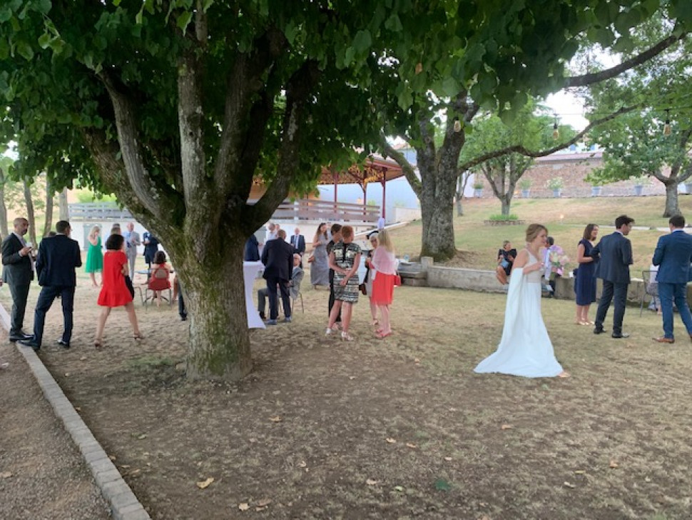 Un joli mariage au "Château de Pruzilly"