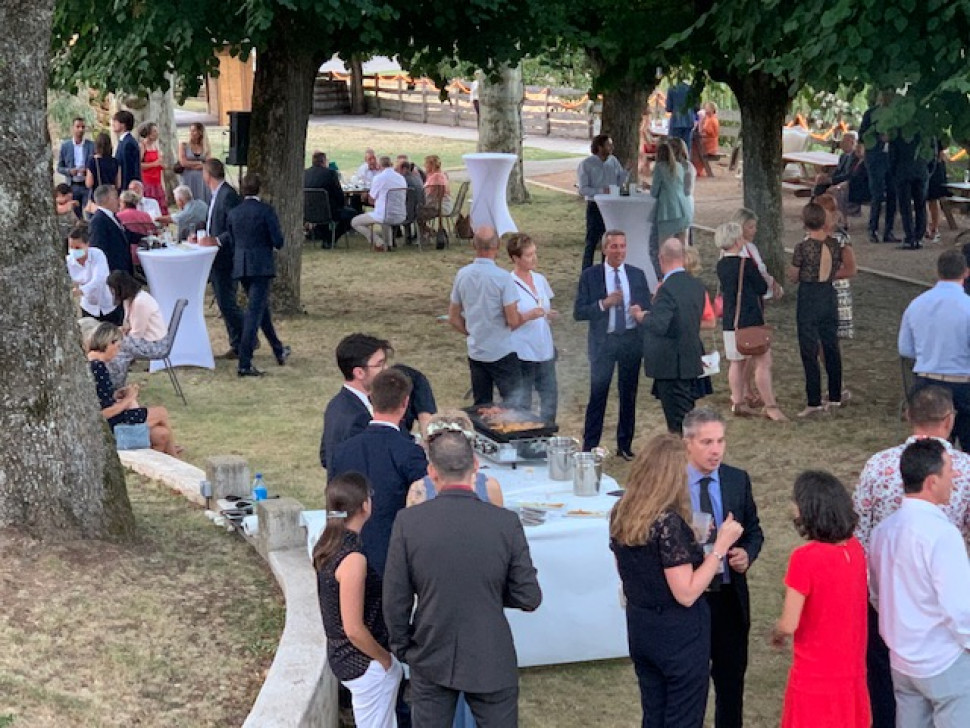 Un joli mariage au "Château de Pruzilly"